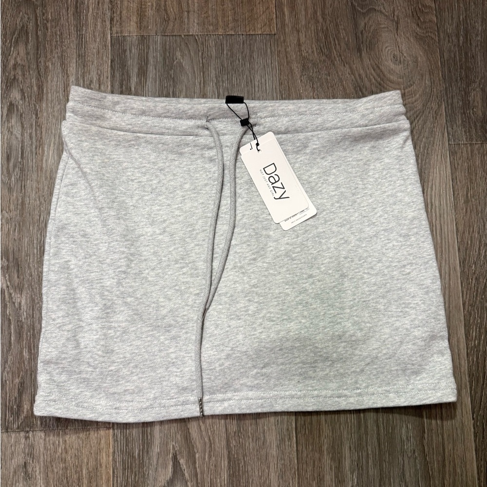 🔆NWT Gray Women's Skirt